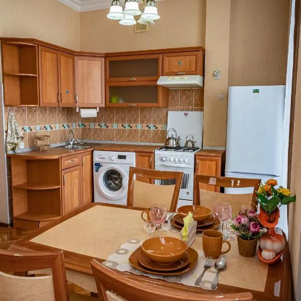 Однокомнатная квартира на улице Шернияза 39 квартира 16, hotel in Aktobe
