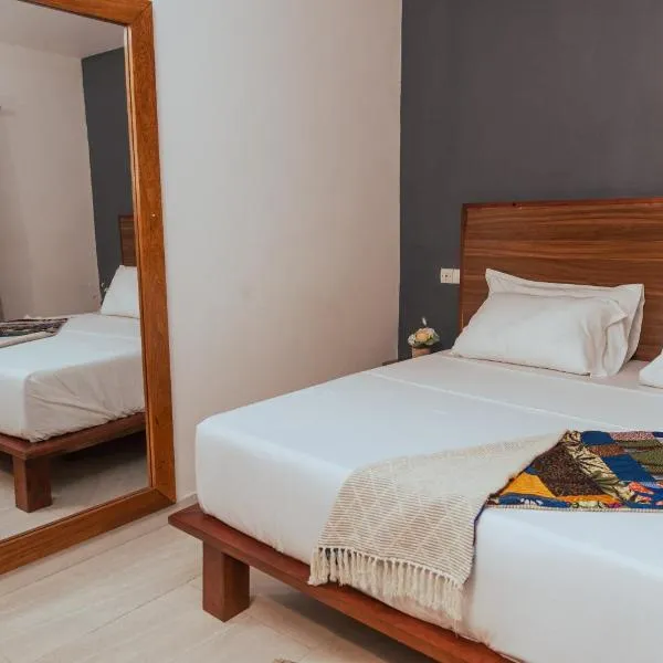 Ahomé Guest house & Lounge, hotel in Lomé