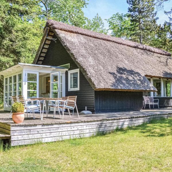 Cozy Home In Grsted With Wifi