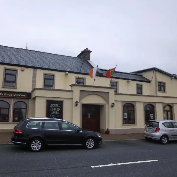 Achill Sound Hotel - Ostan Ghob A'Choire, hotel v destinácii Achill Sound