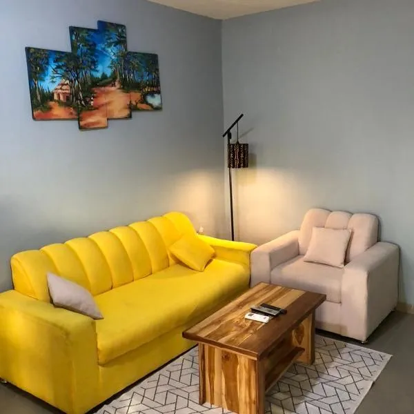 Appart F2 plein centre, hotel din Klétigan