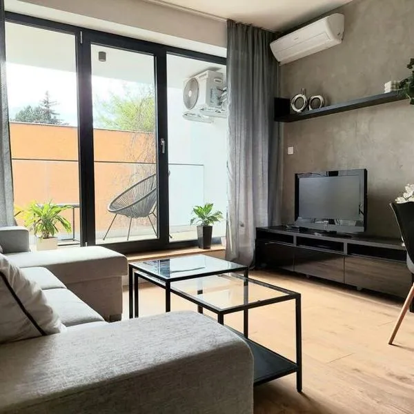 Apartmán Kmeťova so súkromným parkovaním zdarma, 5 min pešo do centra, hotel di Košice
