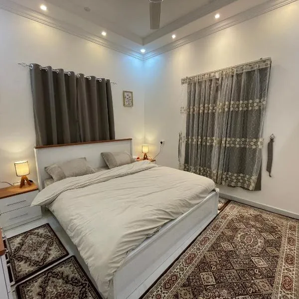 Apartment in Jabal Akhdar شقة في الجبل الأخضر, hotel in Sayq