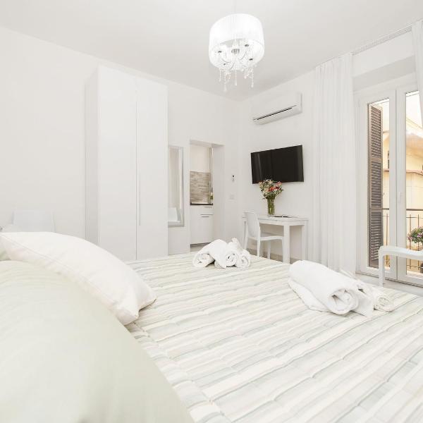 White Flat Termini
