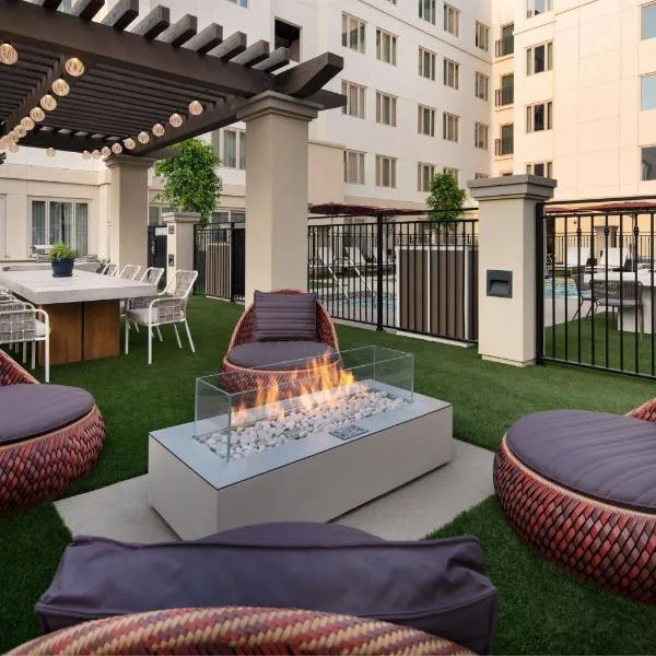 Residence Inn Los Angeles Glendale，位于格伦代尔的酒店