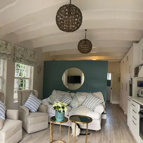 Gorgeous, private cottage in prestigious Newlands., Hotel in Kapstadt
