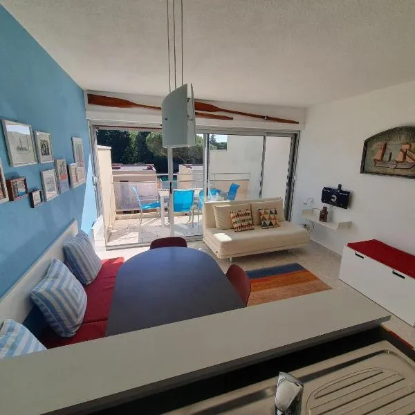 Viesnīca SEA SIDE pilsētā Mandeljēlanapula