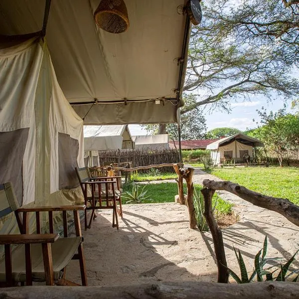 Kara-Tunga Safari Camp, hotel in Moroto