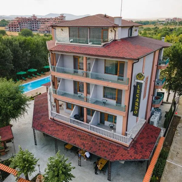Lecardo Hotel, hotel em Aheloy