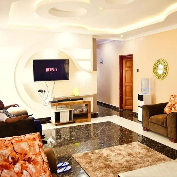 Greenstar suites, hotel in Bungoma