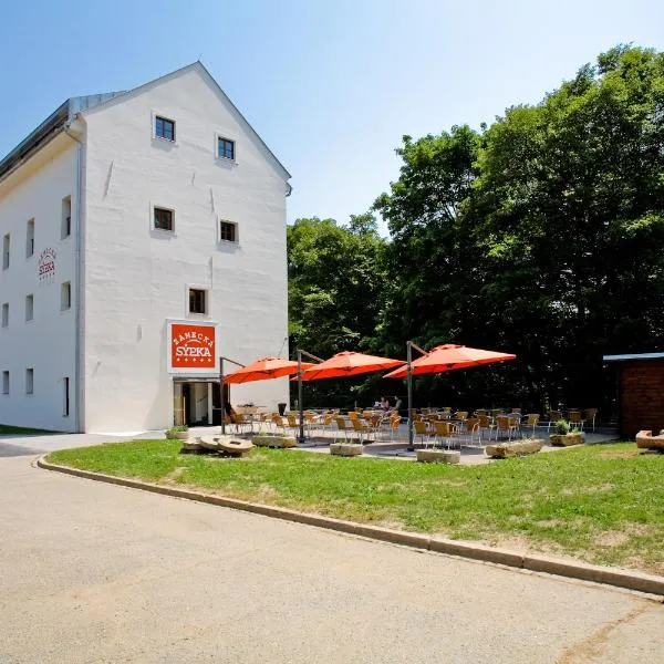 Hotel Zámecká Sýpka, hótel í Blansko