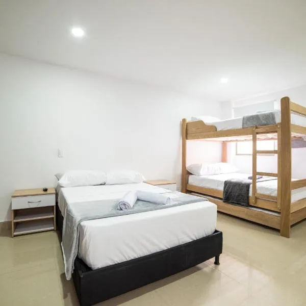 Tu Refugio Acogedor en el corazón de Medellín Hab Privada A, hotel en Medellín
