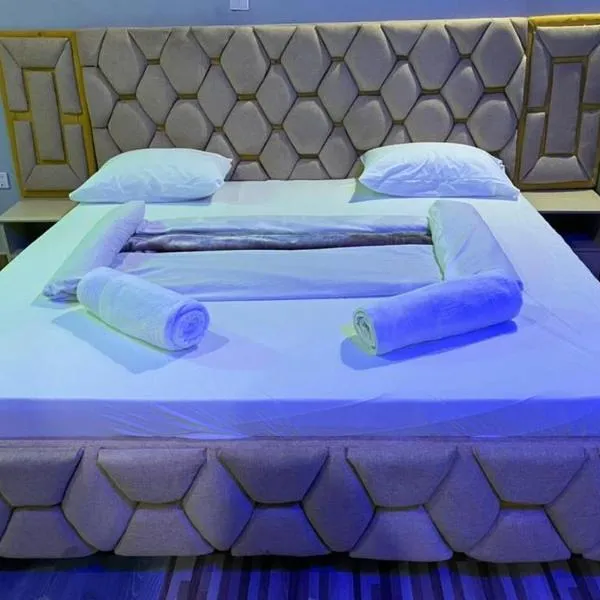 IREBERO DREAM HOME، فندق في Kayonza