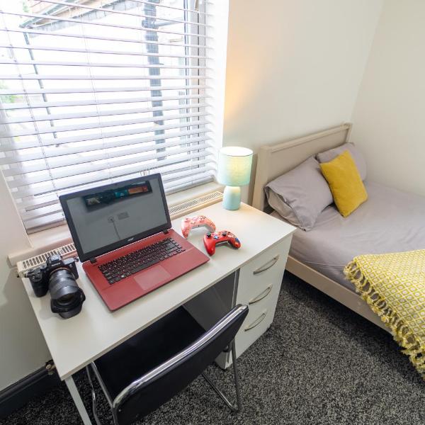 Impeccable 1-Bed Studio in Birmingham, Birmingham