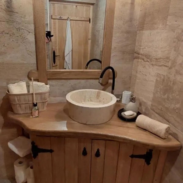 Ribarev san, hotel Ovčar Banjában
