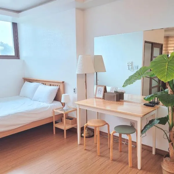 Viesnīca Seogwiporto pilsētā Sogvipho