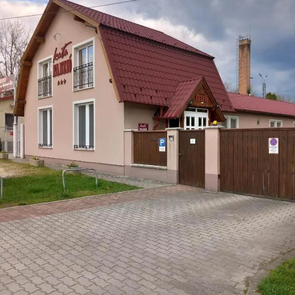 Kata Panzió, hotel a Oroszlány