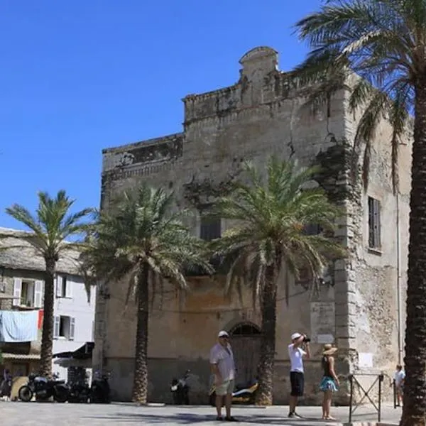 Erbalunga : Studio rénové, bel emplacement, hotell i Brando