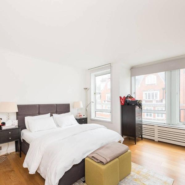 Sloane Square Luxury Flat (4 Guests)