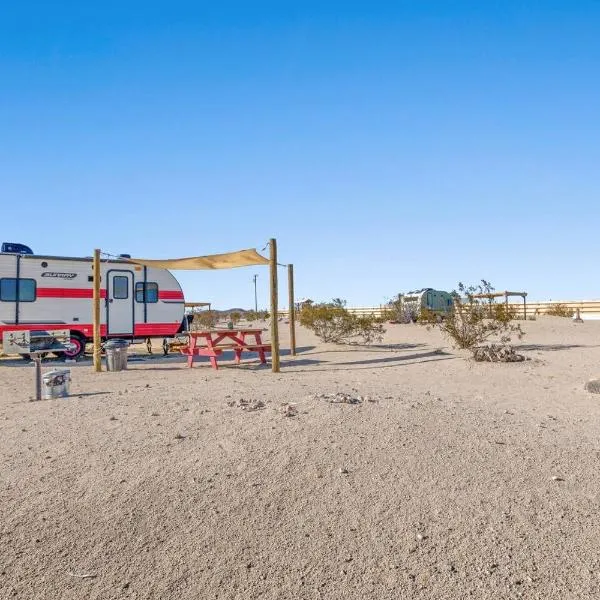 JT Village Campground - Sun Ray, hotel in Joshua Tree