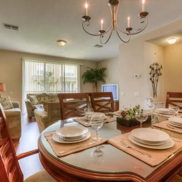 Resort Townhome: Perfect Orlando Vacation Spot, hotel in Orlando