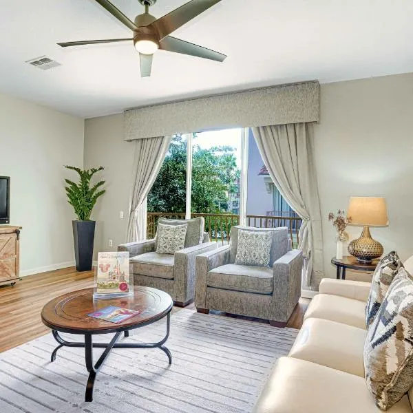 Spacious Townhome wPatio Garage Sleeps10, hotel in Orlando