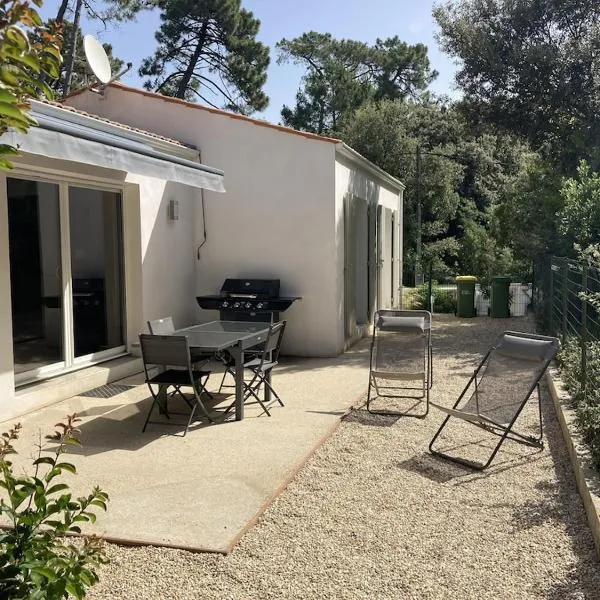 Maison Île d'Oléron - Proche plage, hotel v destinaci Grand-Village-Plage