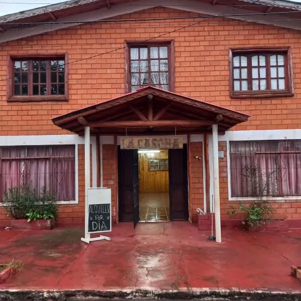 La casona，位于伊瓜苏港的酒店