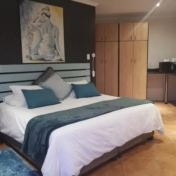 Cove Rock Lodge on Cowrie, hotel di East London