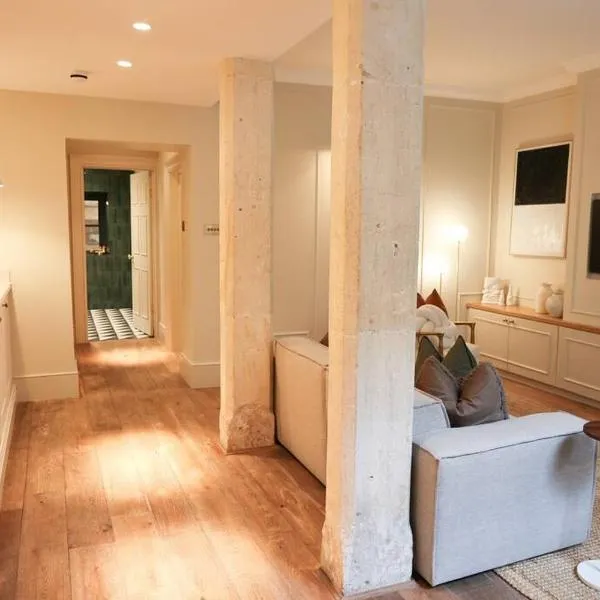 Brand new Georgian flat in Bath، فندق في باث