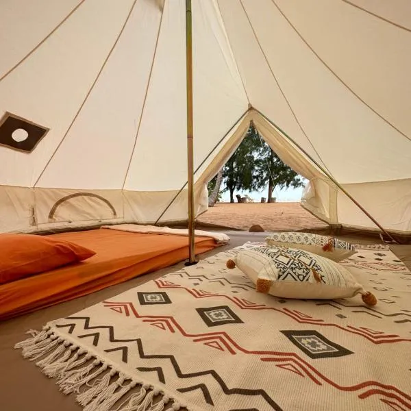 Beach N Breeze Glamping, hotel v destinaci Melaka