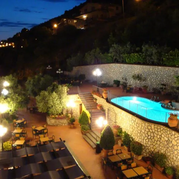 Belsito, hotel in Serrone