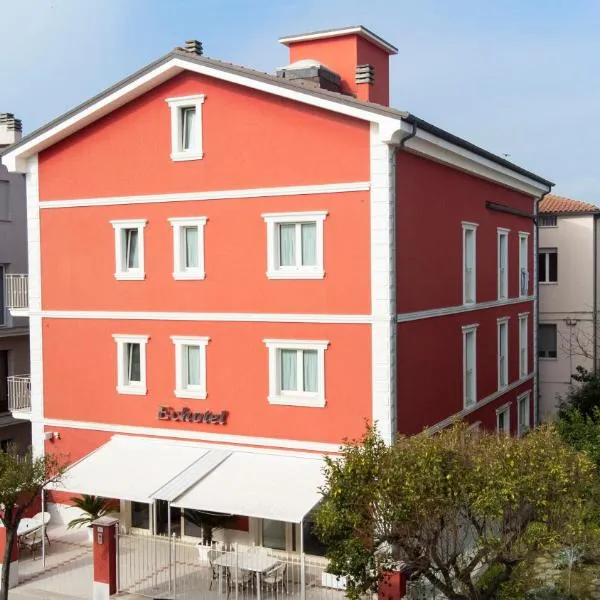 Echotel, hotel en Porto Recanati