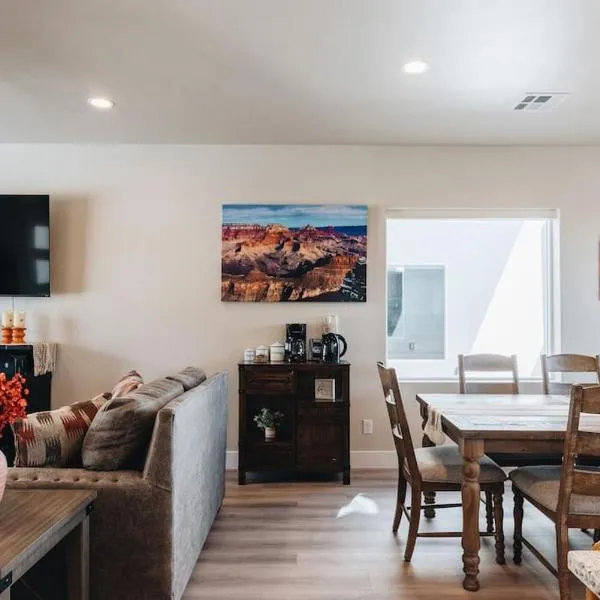 Grand Canyon-4bed,3bath,hot tub, Hotel in Hildale