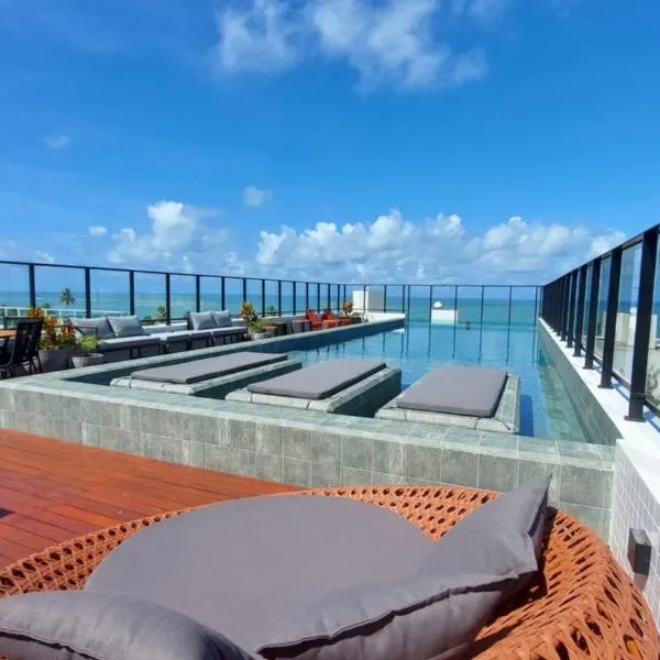 Lindo flat espaçoso e com vista mar - 50m da praia, hotel en João Pessoa