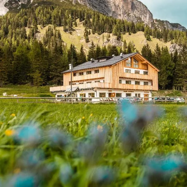 Chalet Alpenrose, ξενοδοχείο σε Misurina