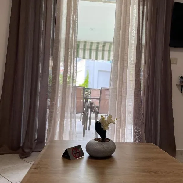 Bella Maisonette, hotel in Pefkohori