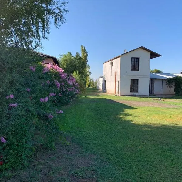 Gran Pocito Chalet, hotel in San Juan