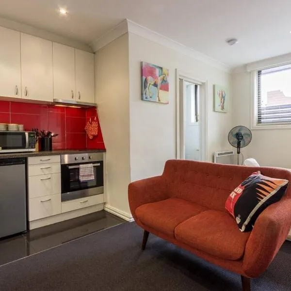 Studio Apartment in the heart of Fitzroy, hotel a Melbourne