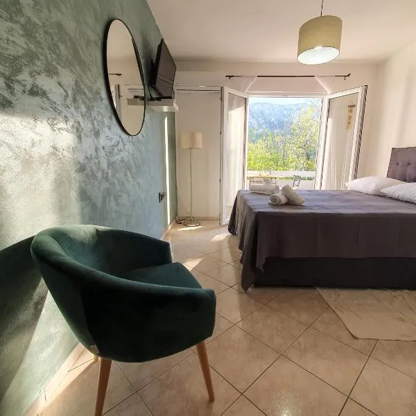 Apartments Mira，巴斯卡的飯店