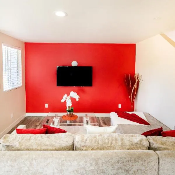 Large Condo Sleeps 10 near Downtown Los Angeles, ξενοδοχείο στο Λος Άντζελες