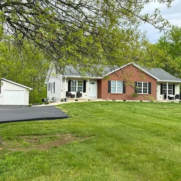 Suite 2, hotel in Butler