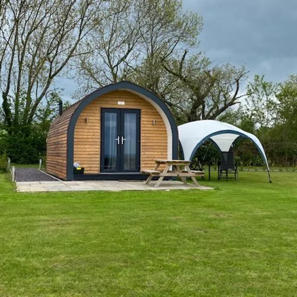 Honeypot Hideaways Luxury Glamping - Exclusively for Adults, hotell sihtkohas Chester