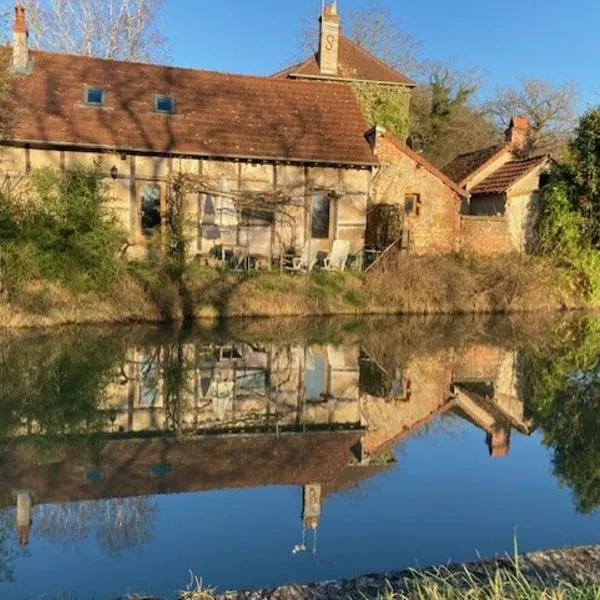Tranquillitude au Moulin Bouquet, hotel v destinaci La Chapelle-aux-Chasses