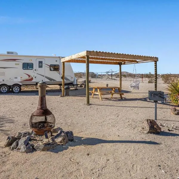 JT Village Campground - Bunkhouse, hotel in Joshua Tree