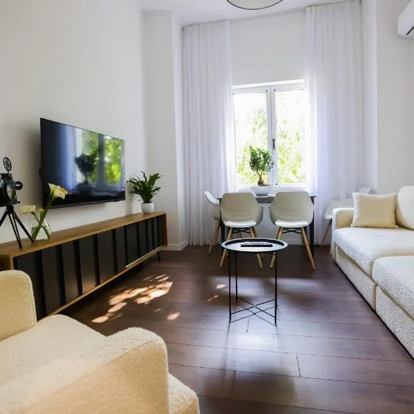 "MiddleNest" Central Apartment, hotel v destinaci Tirana