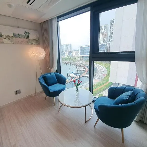 Lotte Castle Marina, hotel v destinaci Josu