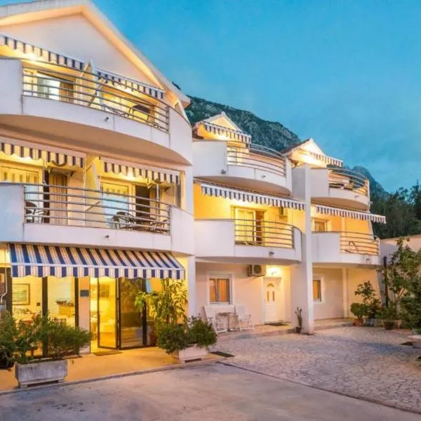 Majka Apartments, hotel in Kotor