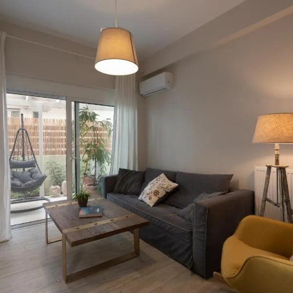 1BR Athenian Serenity 15 Minutes From Acropolis, ξενοδοχείο στην Αθήνα