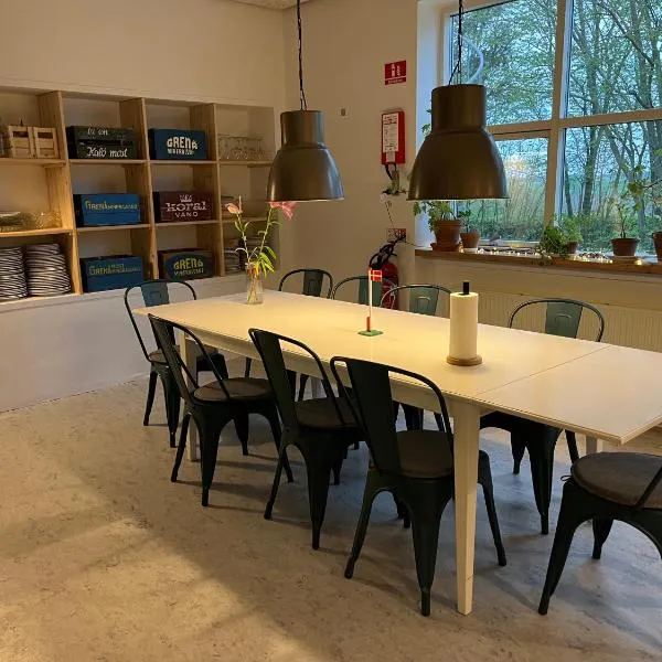 Room 15 - Hawkraft kulturhotel, hotel in Vestervig